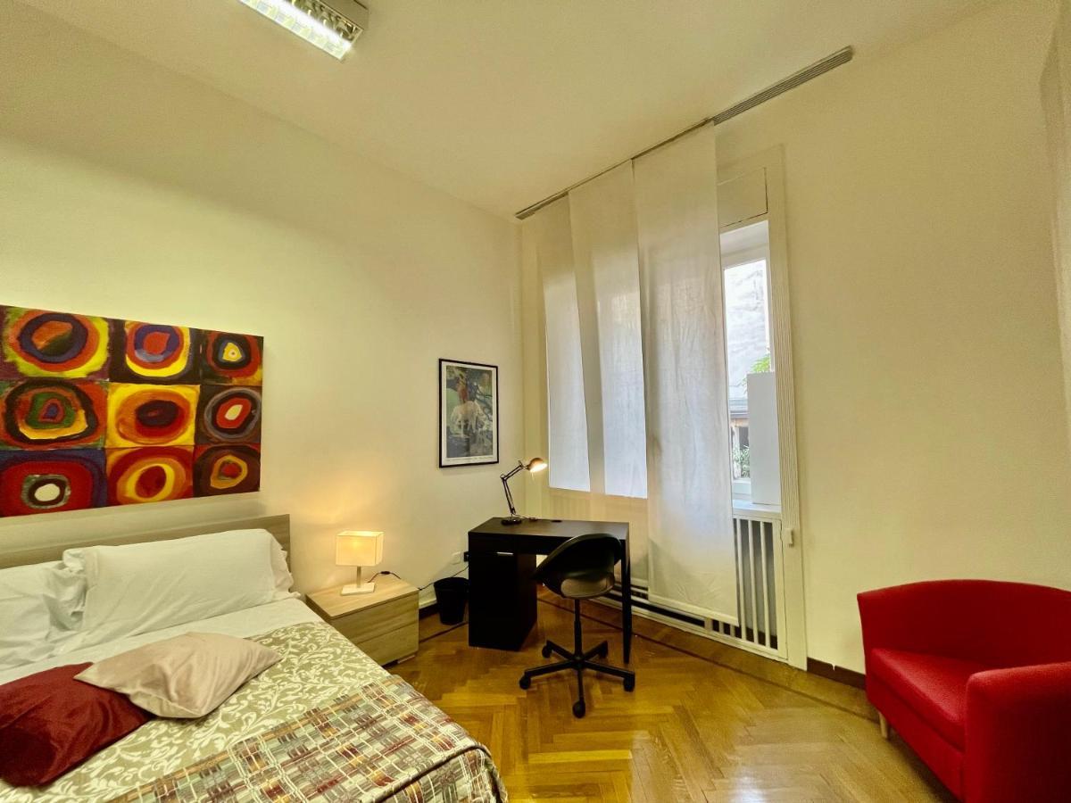 Central Apartment Милано Екстериор снимка