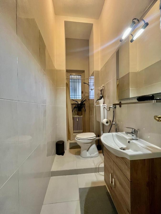 Central Apartment Милано Екстериор снимка